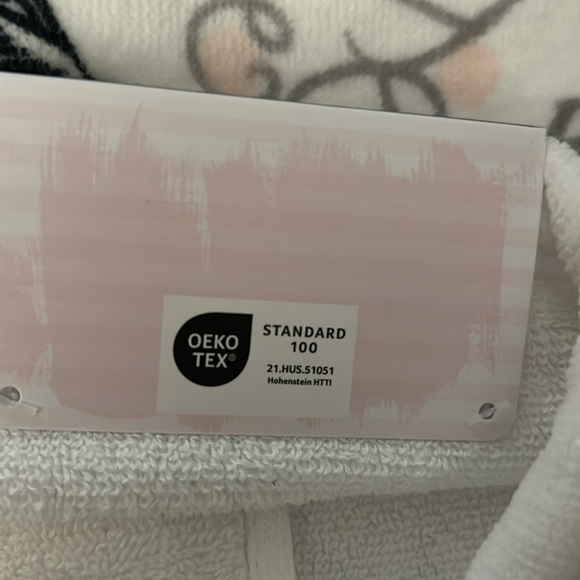 Paris bath towel new with tags - Picture 4 of 6